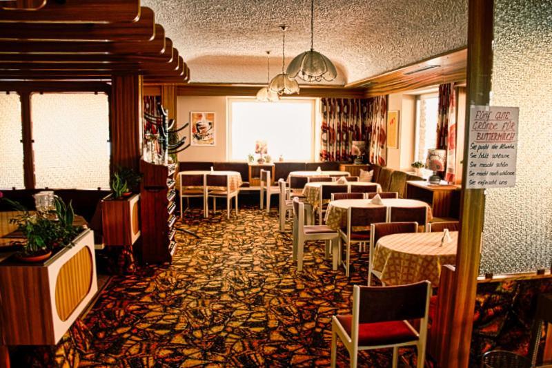 Bed and Breakfast Cafe Rudi Living Partschins Exterior foto