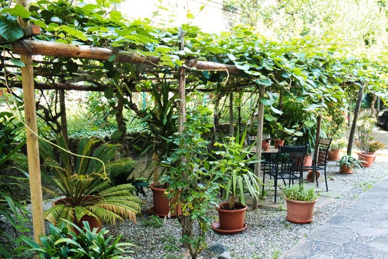 Bed and Breakfast Cafe Rudi Living Partschins Exterior foto