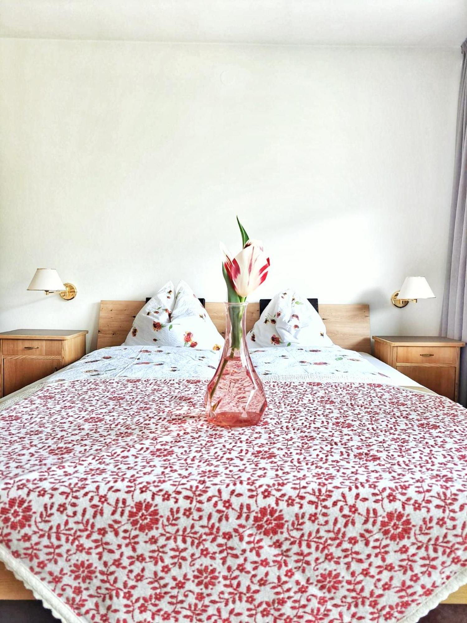 Bed and Breakfast Cafe Rudi Living Partschins Exterior foto